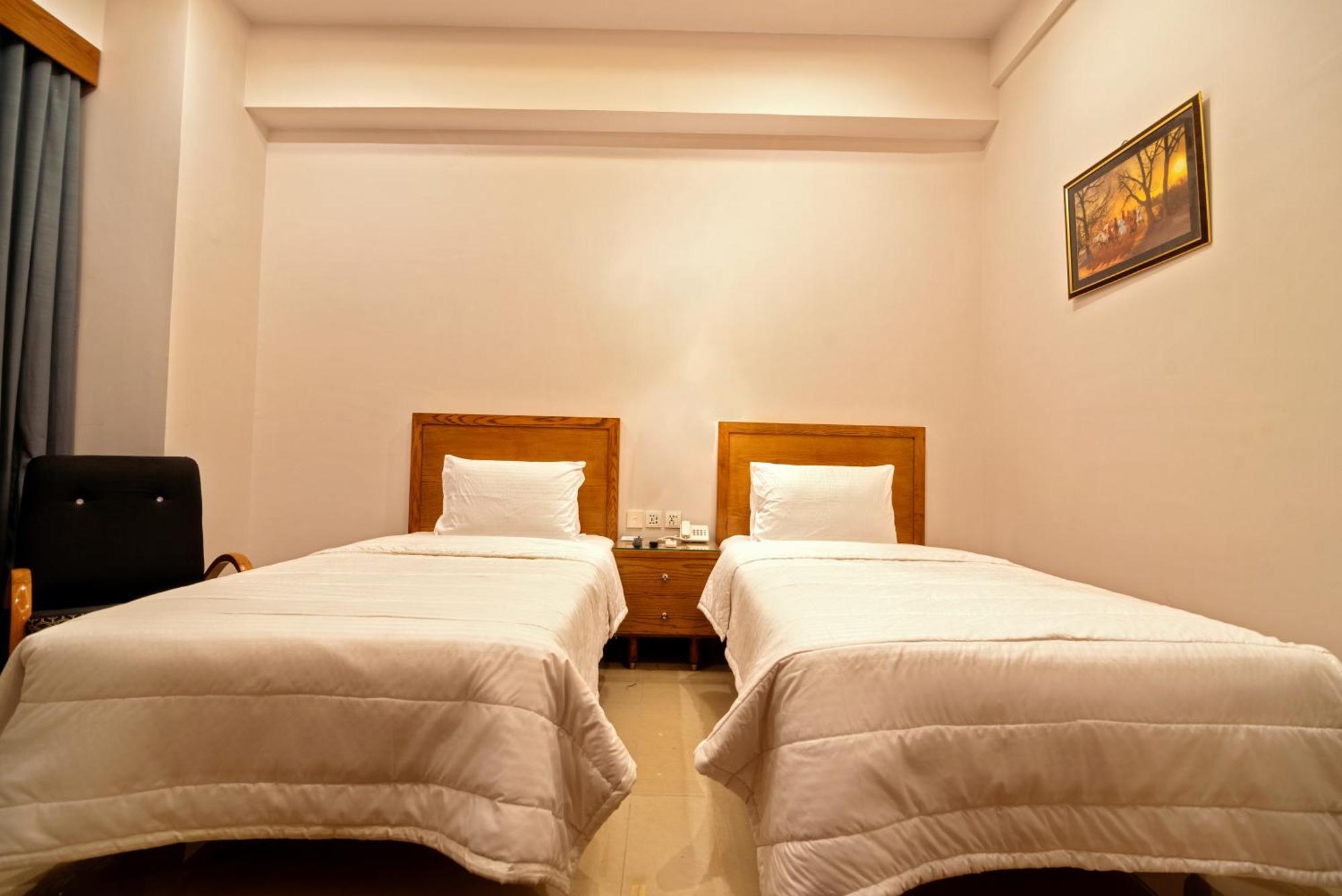 Hotel One Mansehra Exterior foto